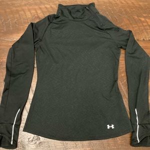 Under Armour Fitted Small Cold Gear Black Long Sleeve Shirt